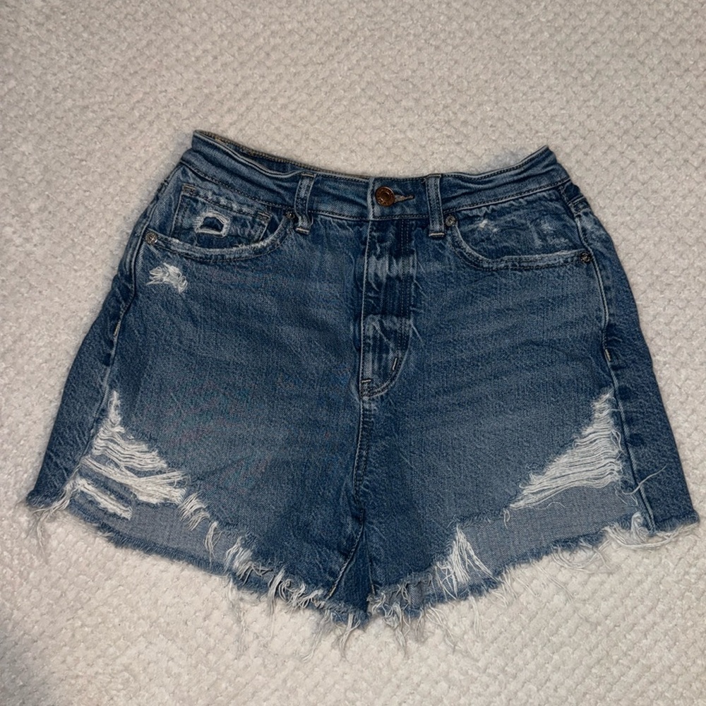 American Eagle Outfitters High Rise Mom Short denim distressed shorts Size US 2